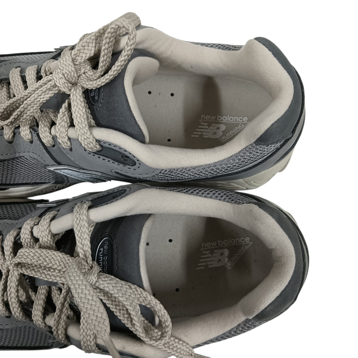 NEW BALANCE Sneaker 44 Mens Gray M2002RNM