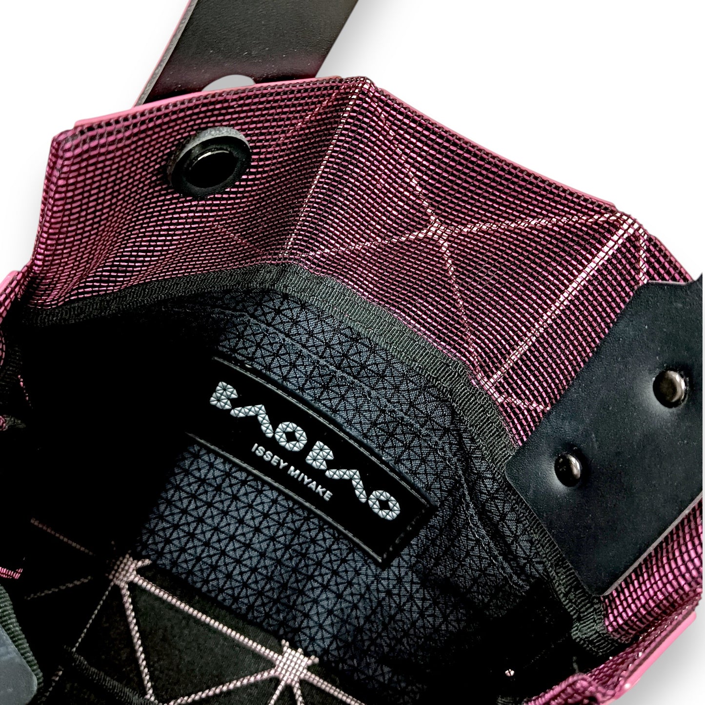 BAO BAO ISSEY MIYAKE Handbag BB33AG610 Rank (B) Shocking Pink stain