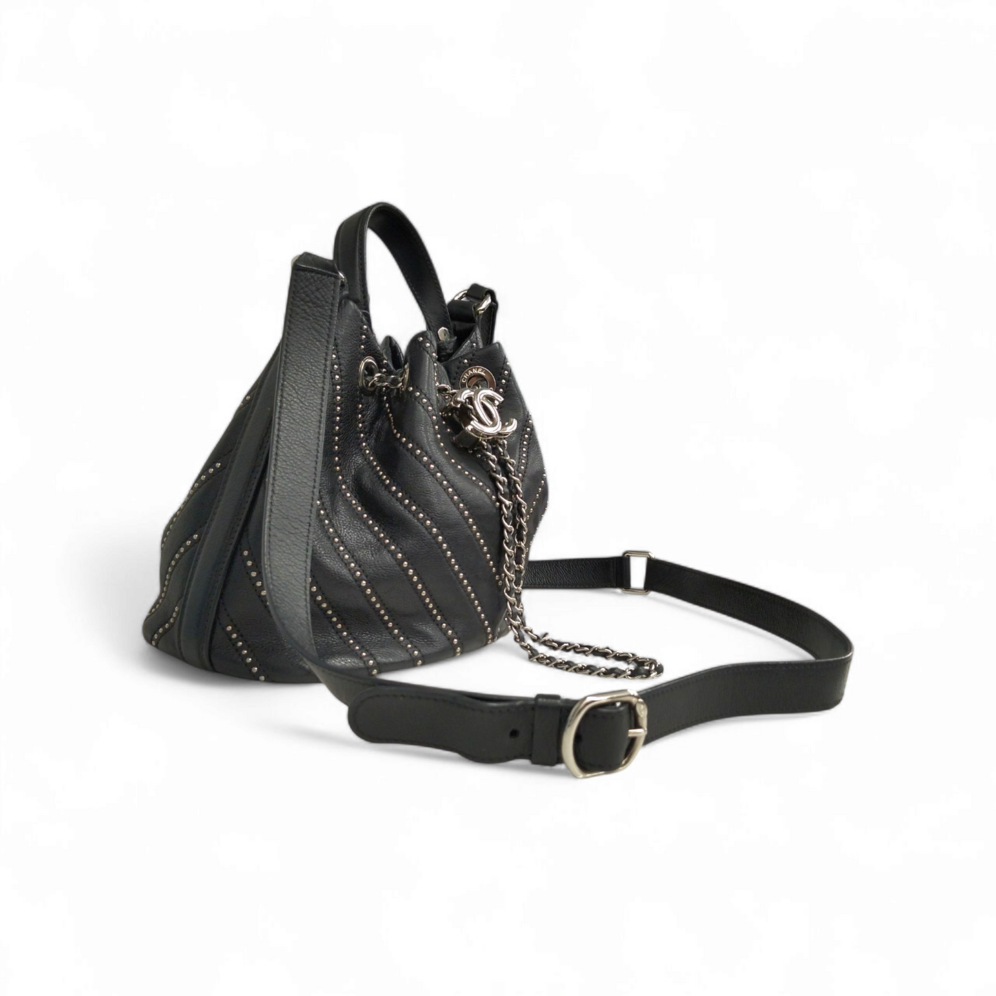 CHANEL Studs Shoulder Bag A93850 Black Stain 23771361 Rank(B)
