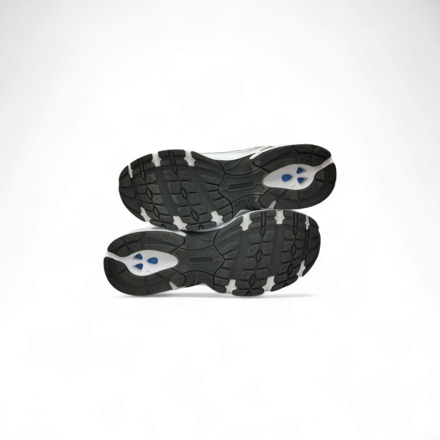 NEW BALANCE Sneaker Size 45 Mens White/Grey MR530AD Rank A