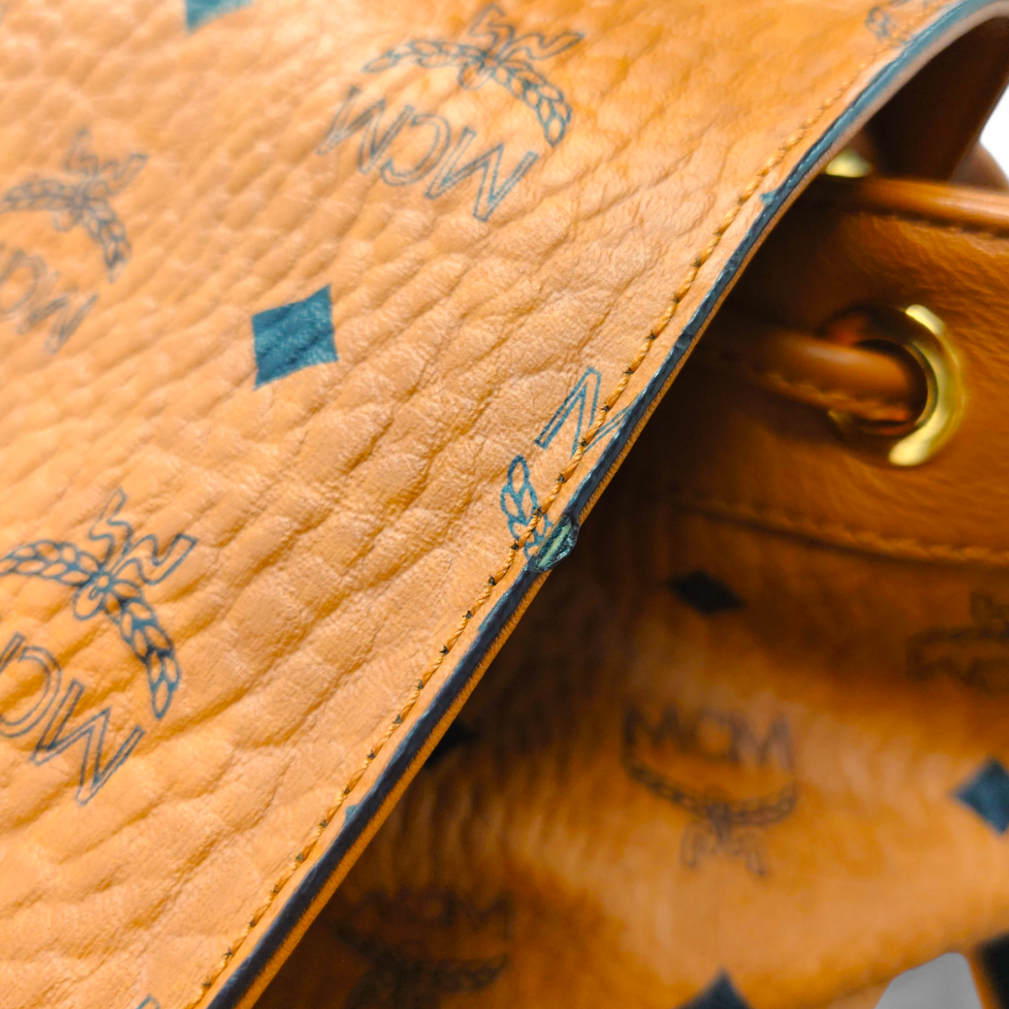 MCM Rucksack MMKASBC04C001 Brown *Damage 6628W Rank B