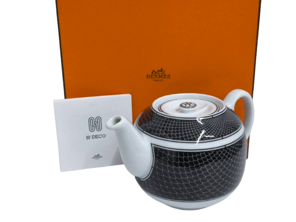 HERMES Rank (B) White/Black H Deco Tea Pot