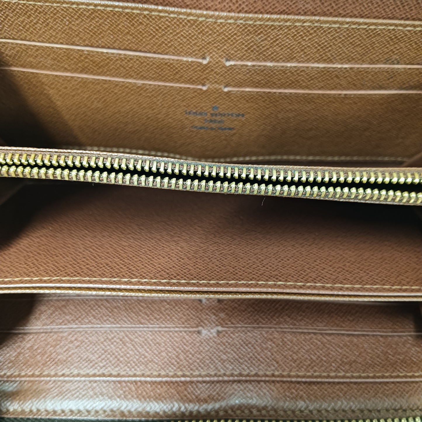 LOUIS VUITTON Long Wallet M60017 Damage CA3154 *SMELL