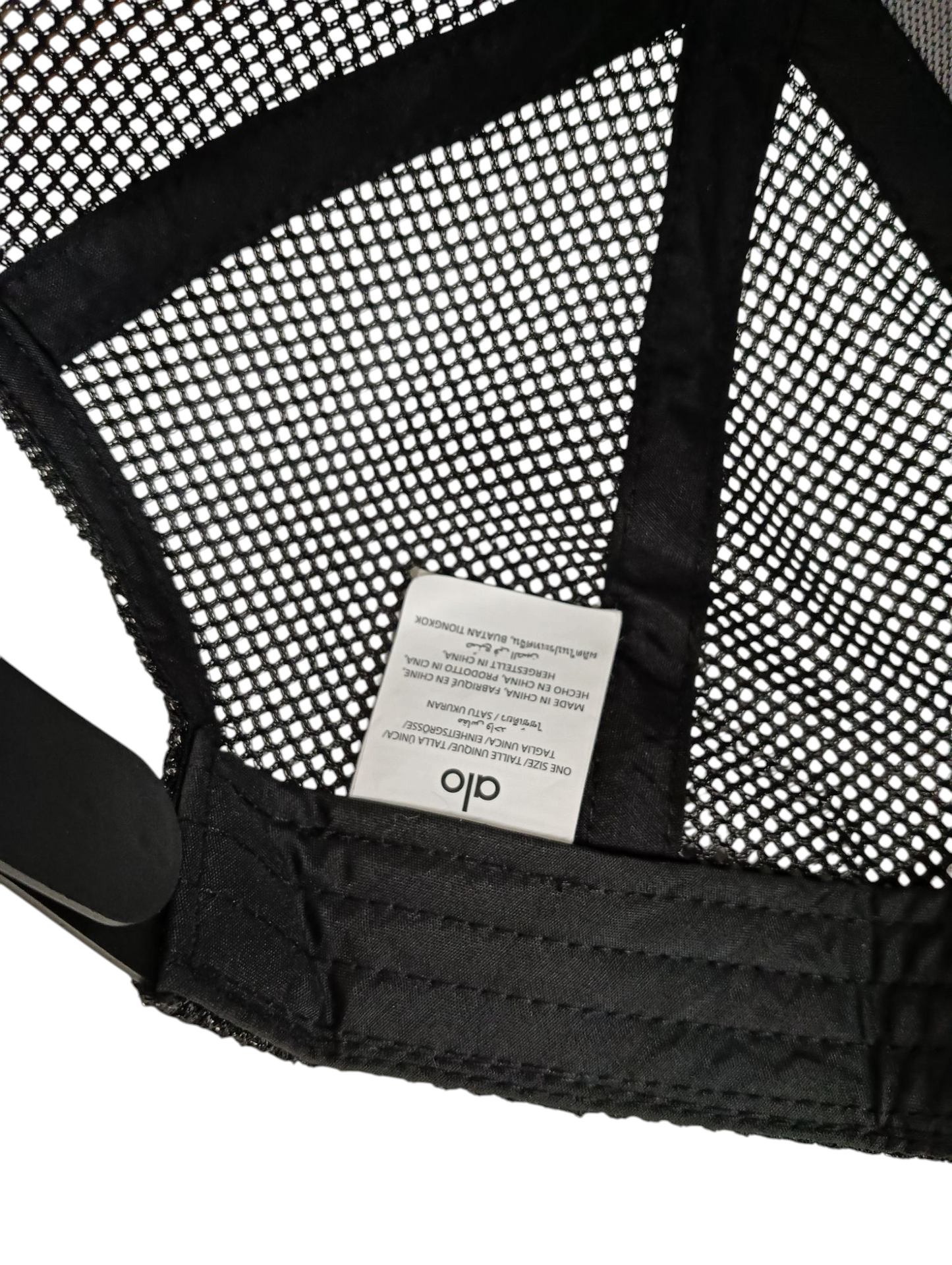 ALO YOGA Cap Black