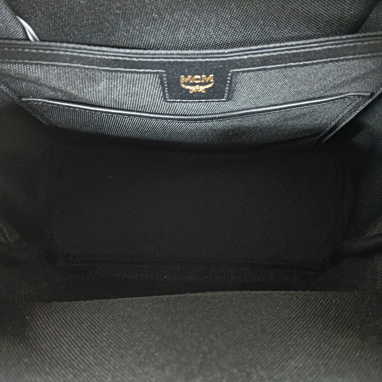 MCM Rucksack MMK6AVE59RU001 Rank (AB) Red/Black