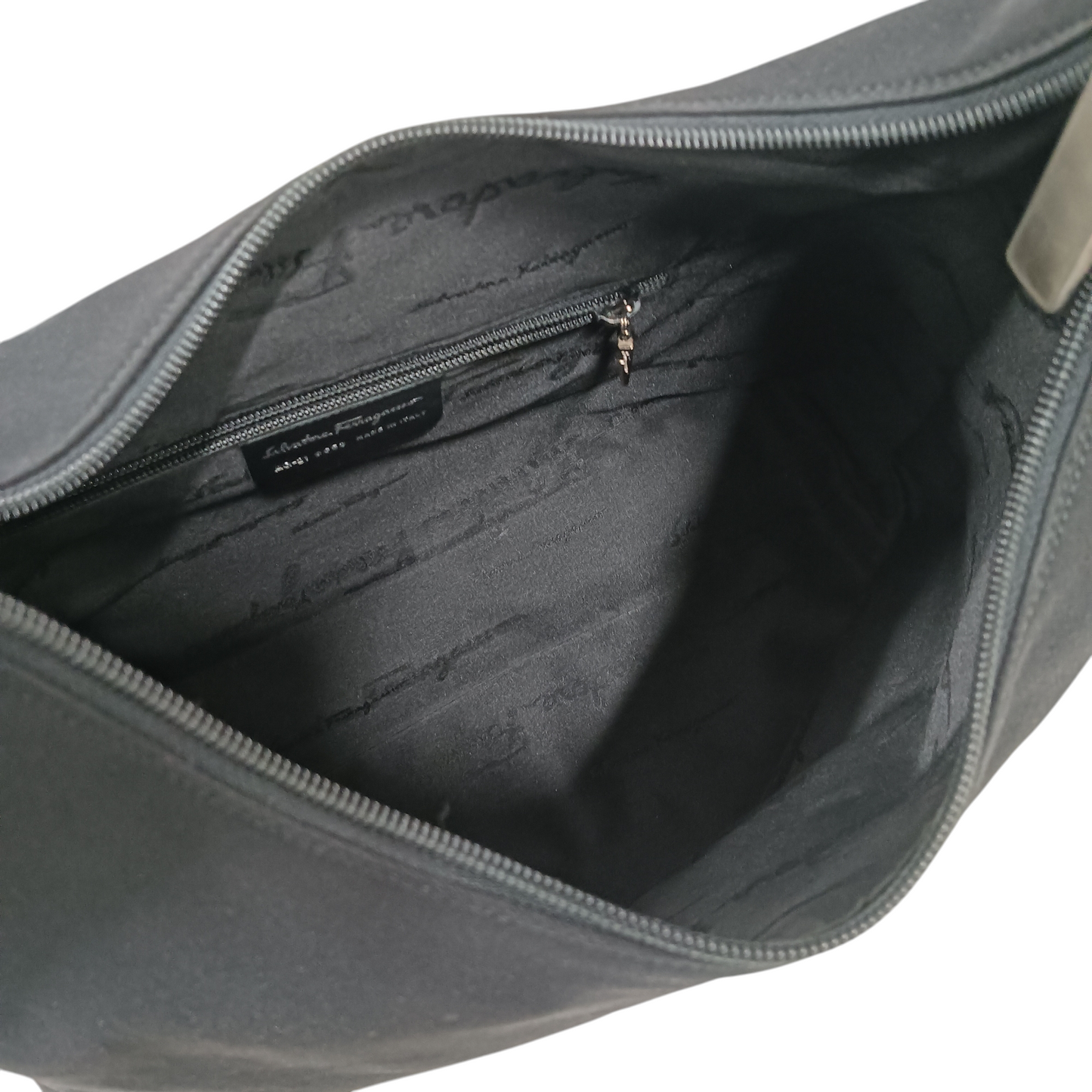Salvatore Ferragamo Semi Shoulder Bag Black AQ-21 9653
