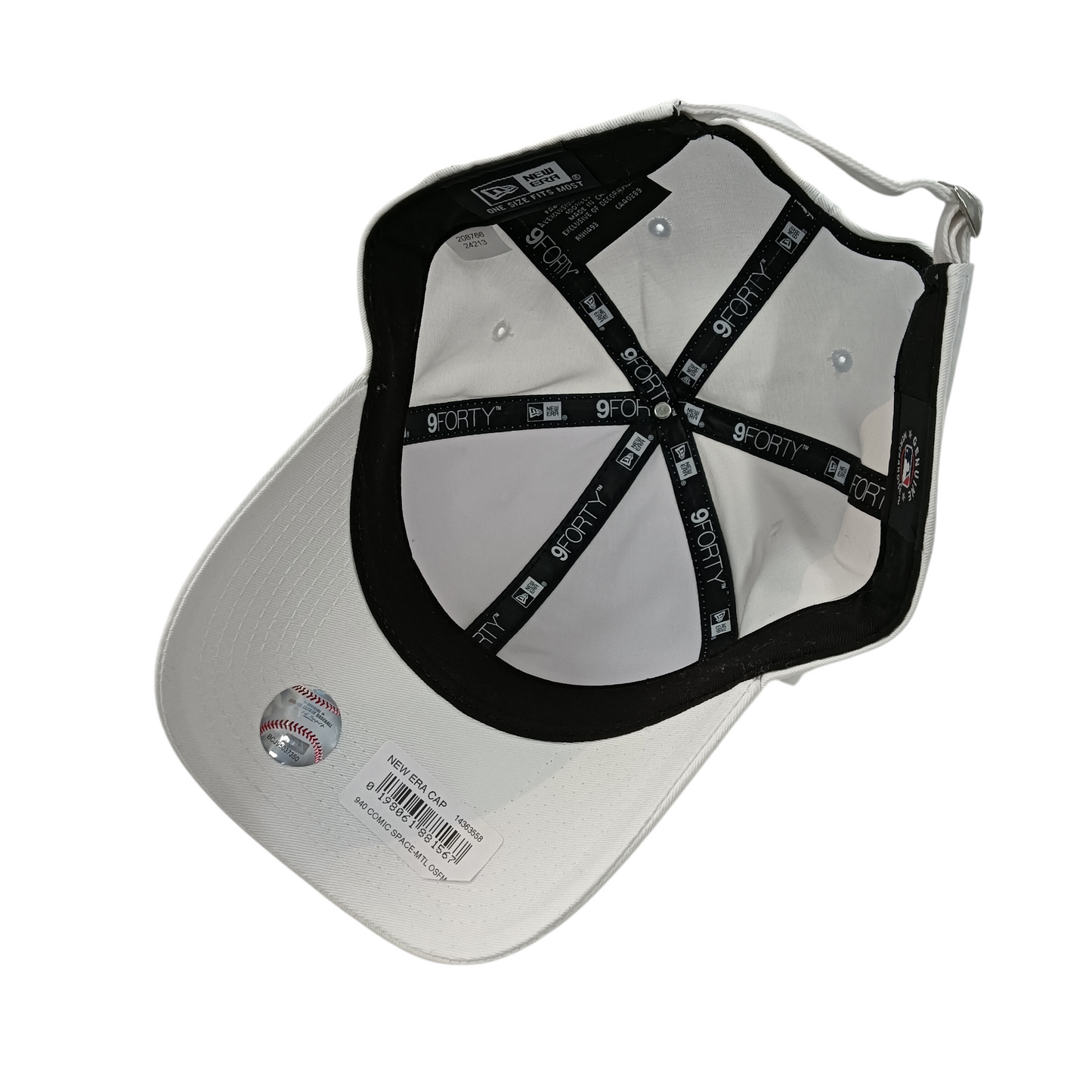 NEW ERA CAP COMIC SPACE - METAL BADGE UNUSED ITEM