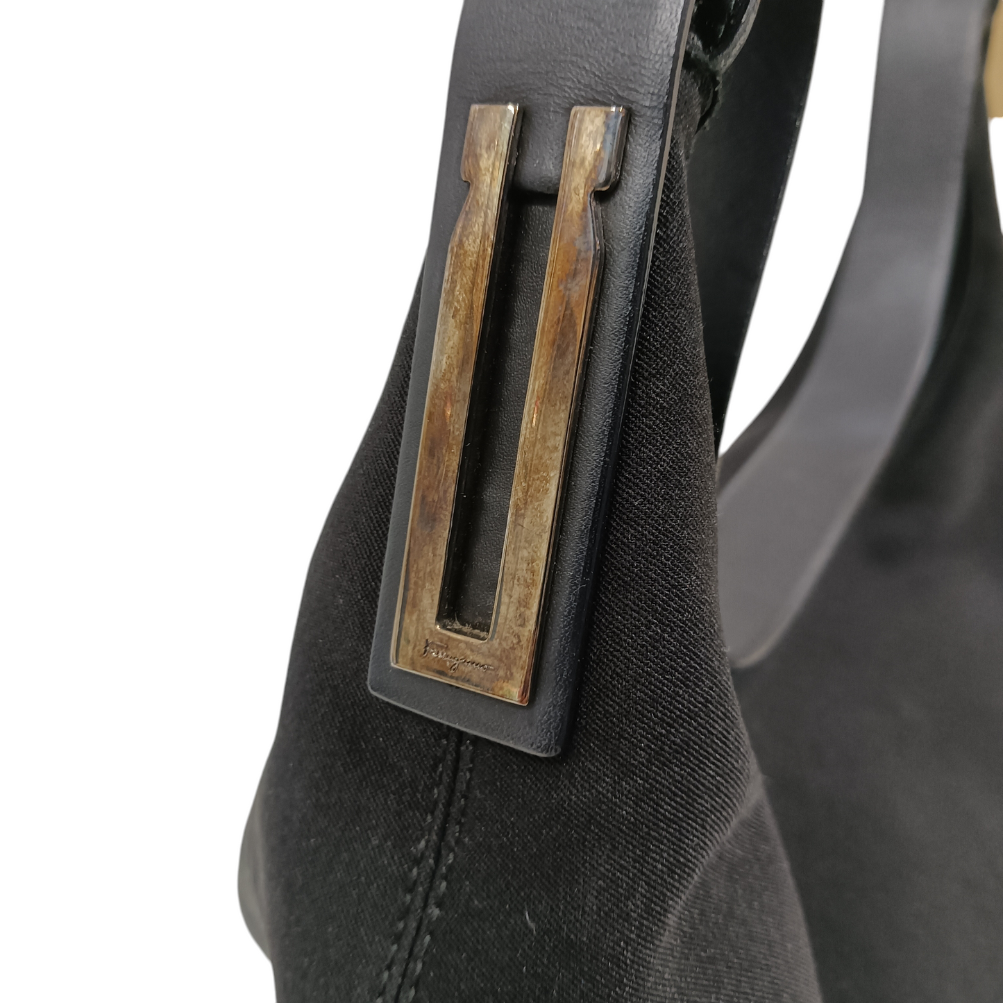 Salvatore Ferragamo Semi Shoulder Bag Black AQ-21 9653