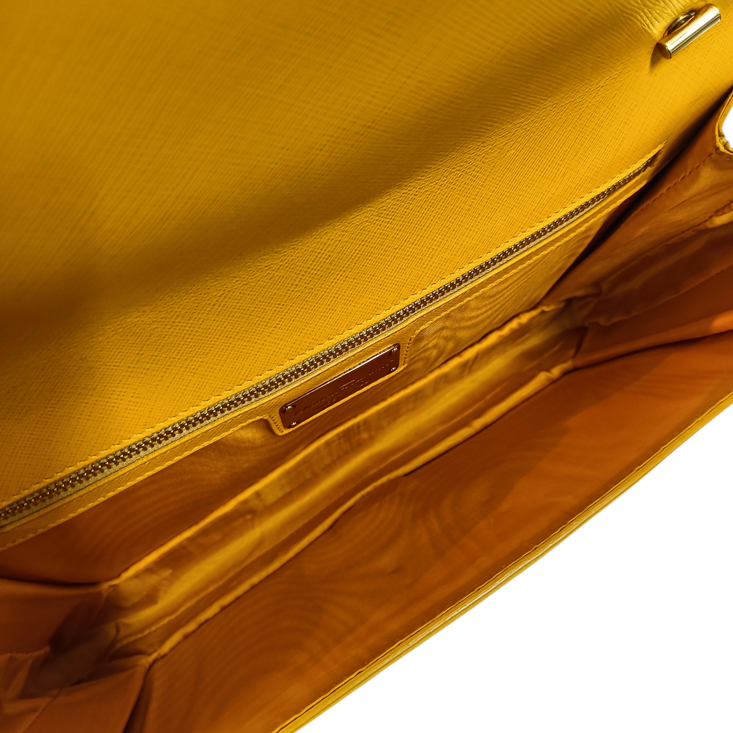 Salvatore Ferragamo Shoulder Bag Yellow AU-21/E015