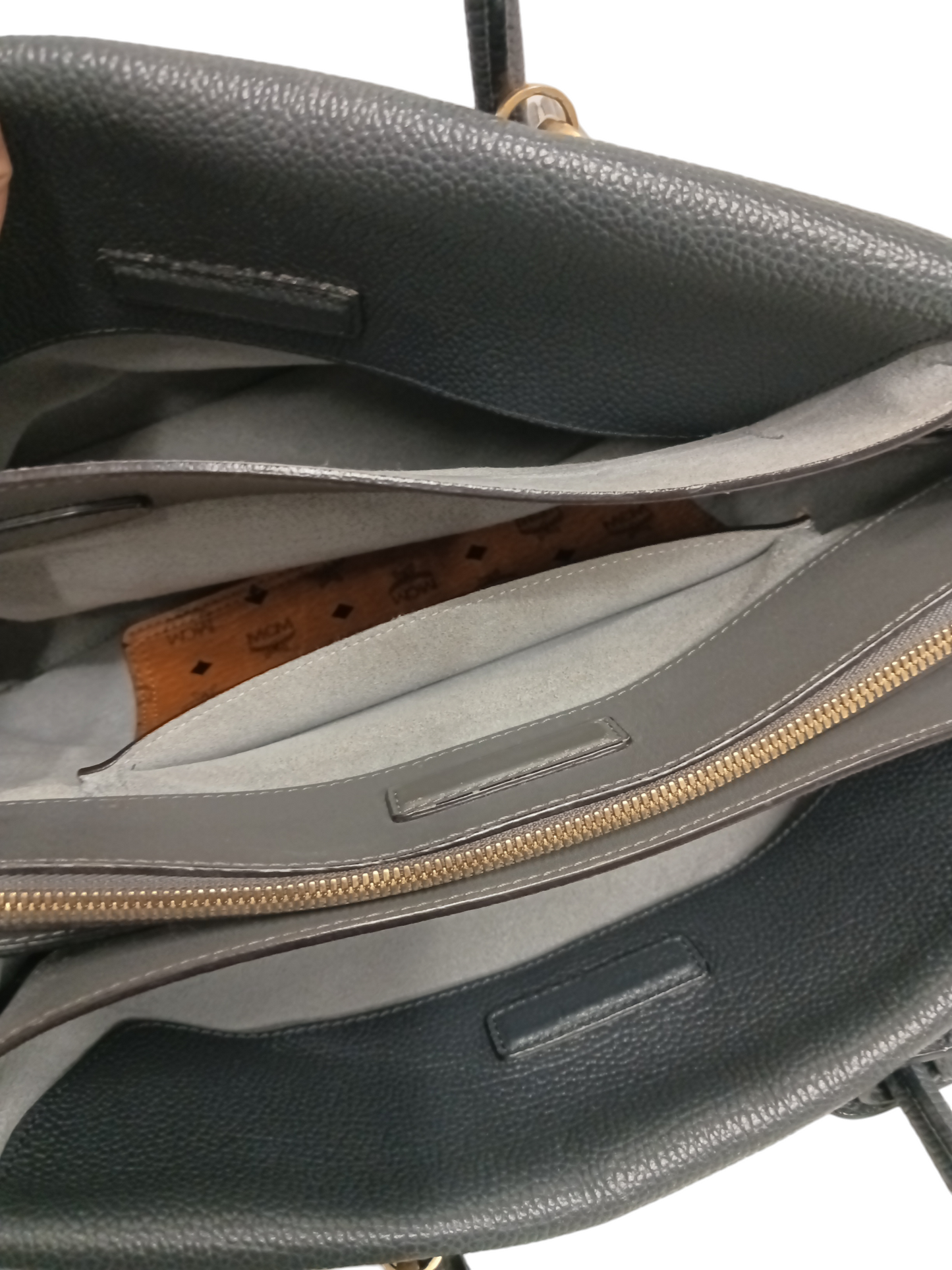 MCM BAG MILLA GRAY MWT4AMA04EP001