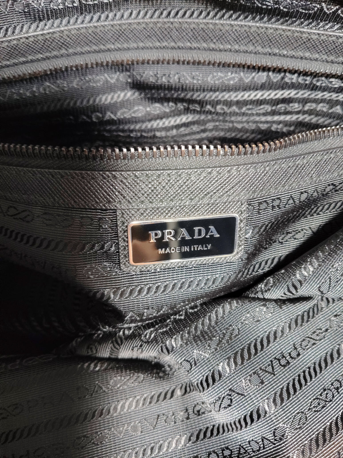 PRADA TOTE BAG RANK B BLACK SCRATCH NFC RE-NYLON AND SAFFIAO