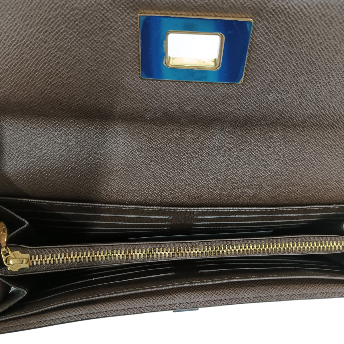 Long Wallet LOUIS VUITTON Damier N63017 Brown **Scratch/Damage