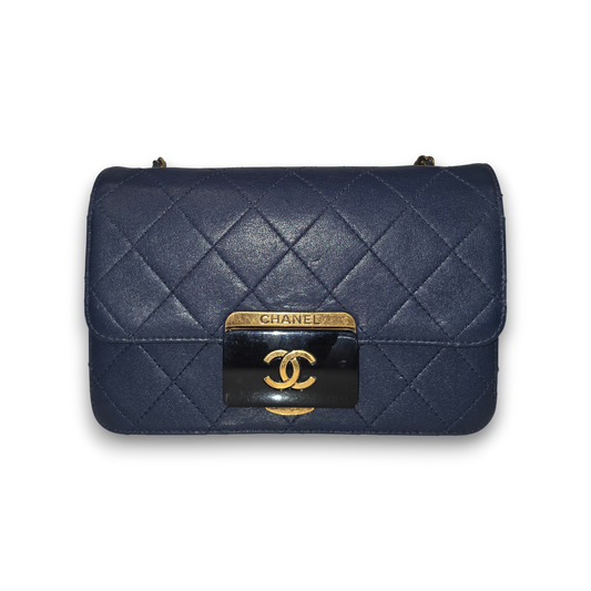 CHANEL Shoulder Bag Rank (B) Navy 22206493