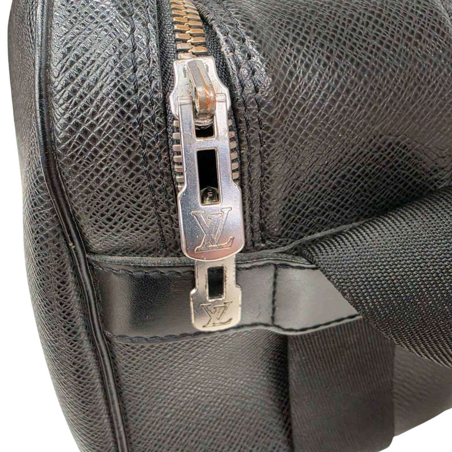LOUIS VUITTON Shoulder Bag Rank (B) Black SP0083