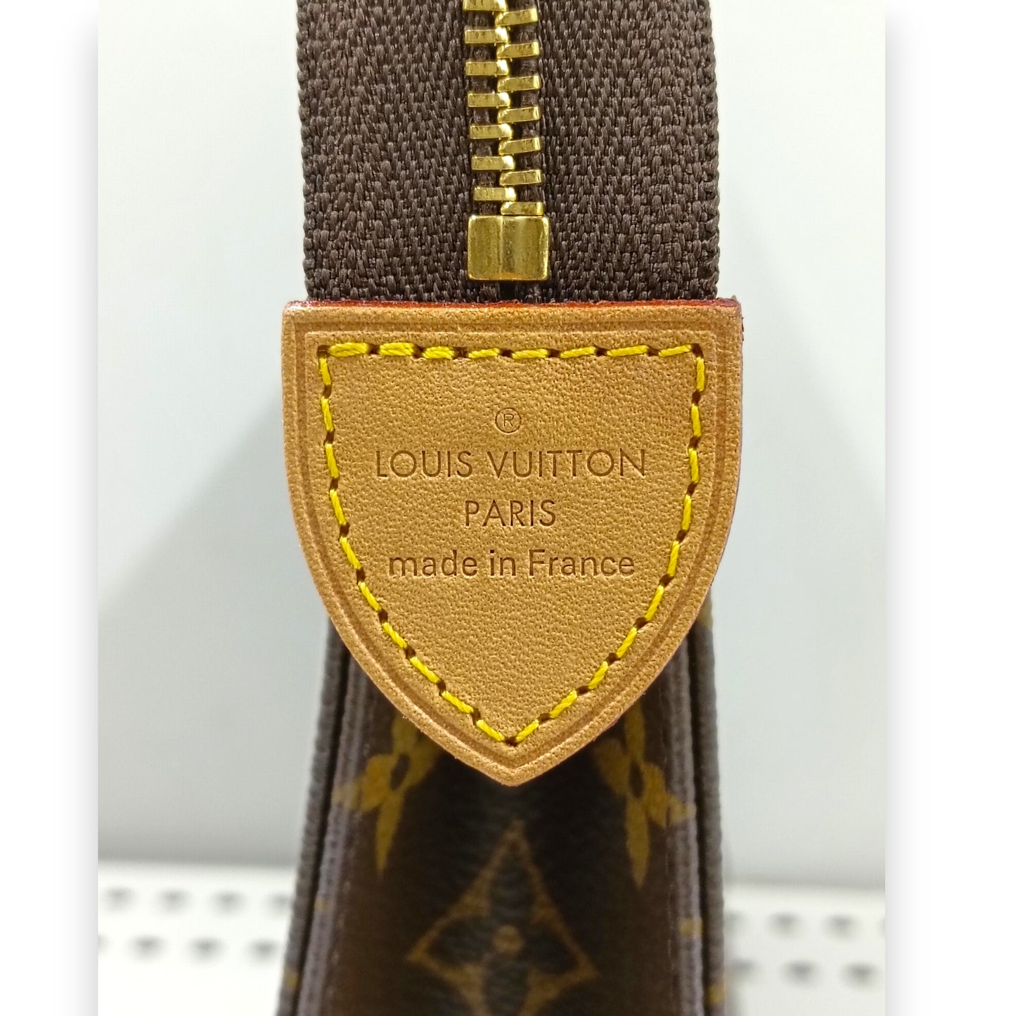 LOUIS VUITTON Pouch M28264 Rank (AB) Brown Stain SA3290 TOILETRY 26