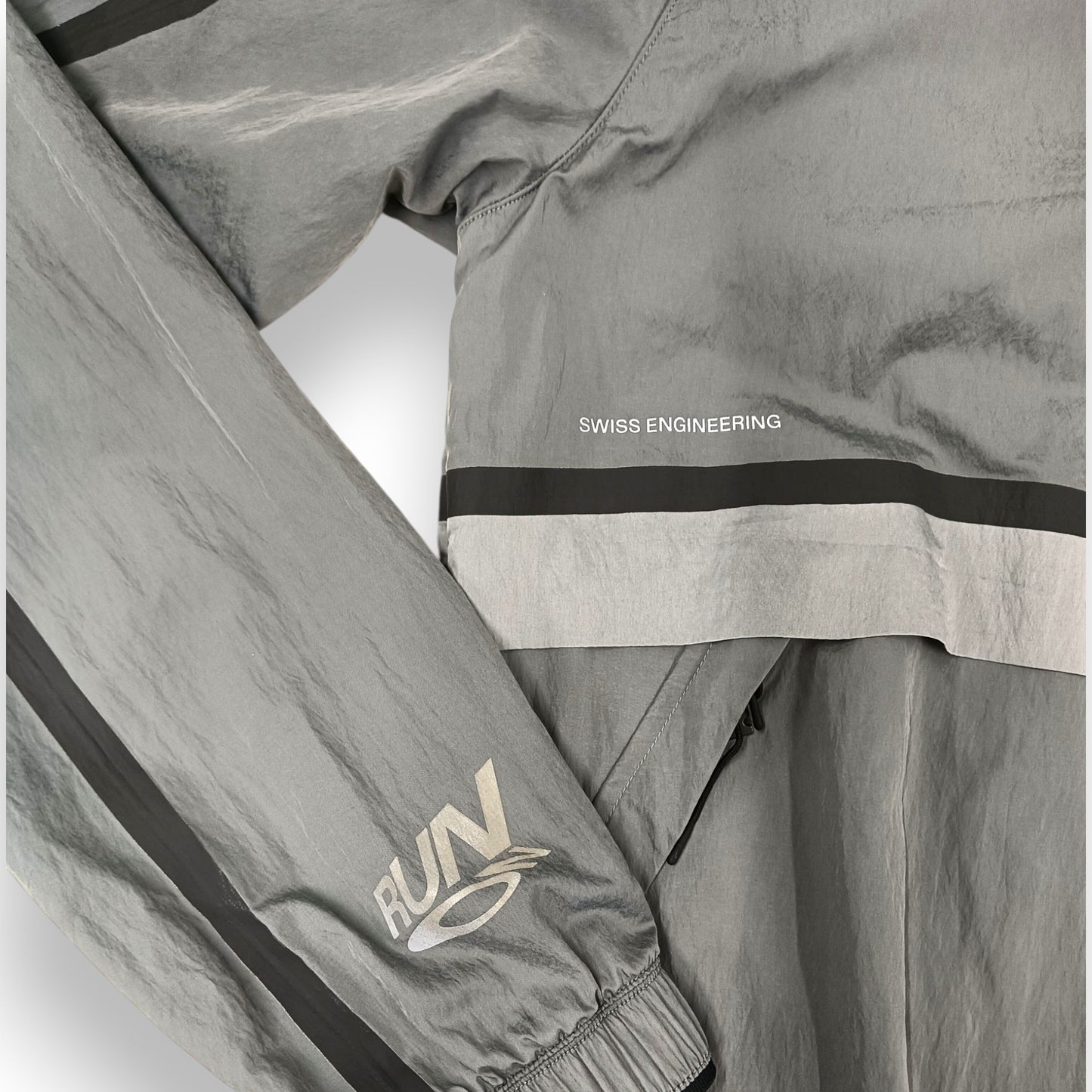 On Running Jacket Size XS Mens Gray Rank (B) 1MG1070
