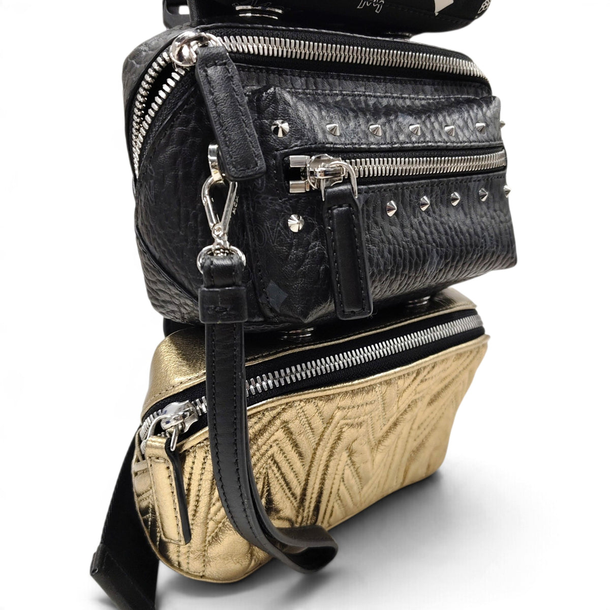 MCM Body Bag MUL9ARN10MT001 Black/Gold Rank B