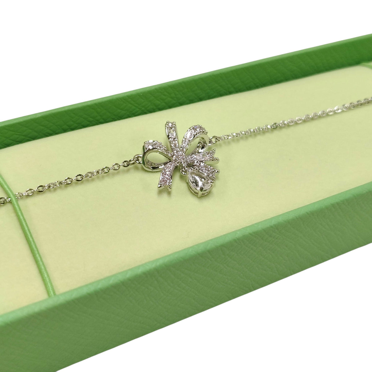 SWAROVSKI Bracelet Rank(A) Bow 5647581