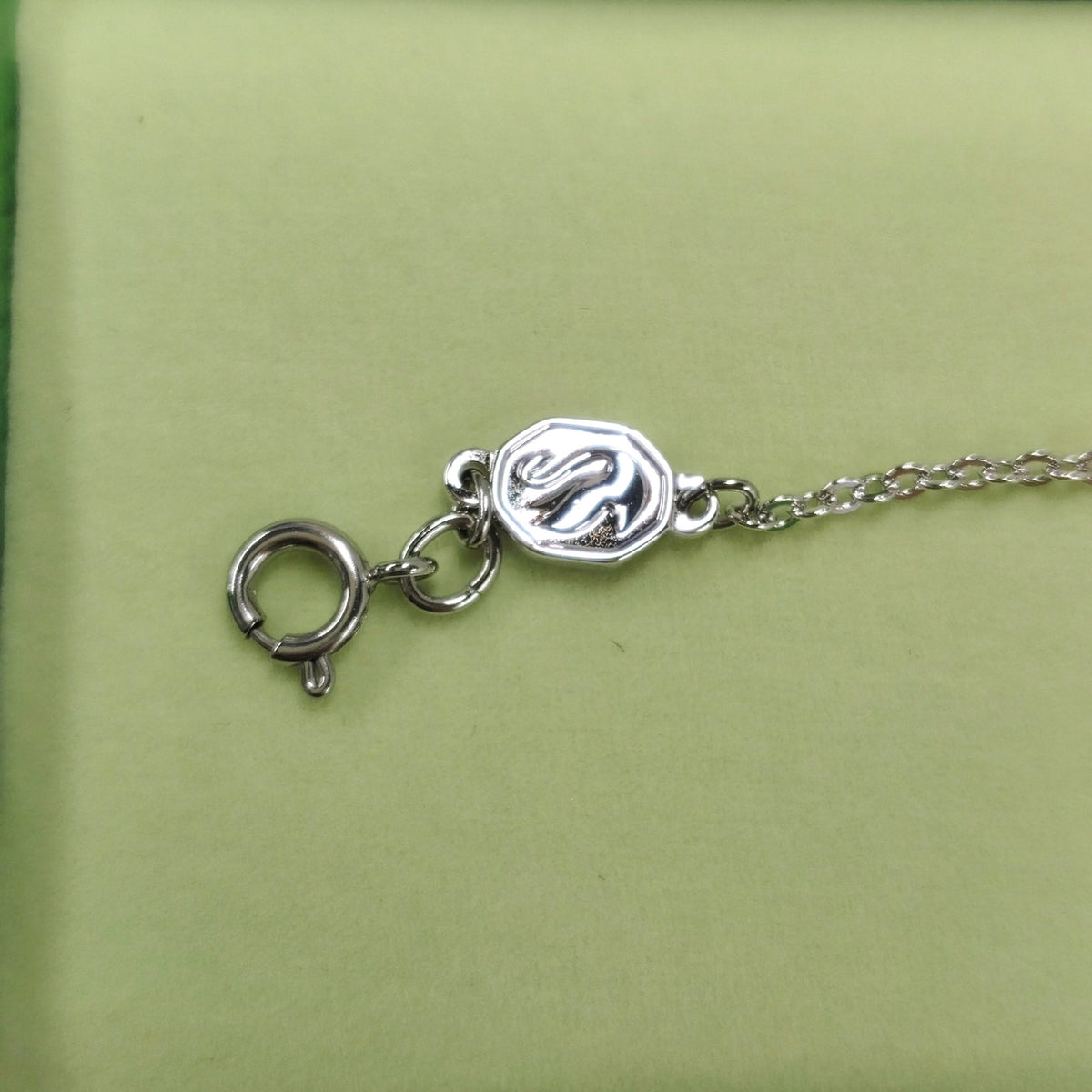 SWAROVSKI Bracelet Rank(A) Bow 5647581