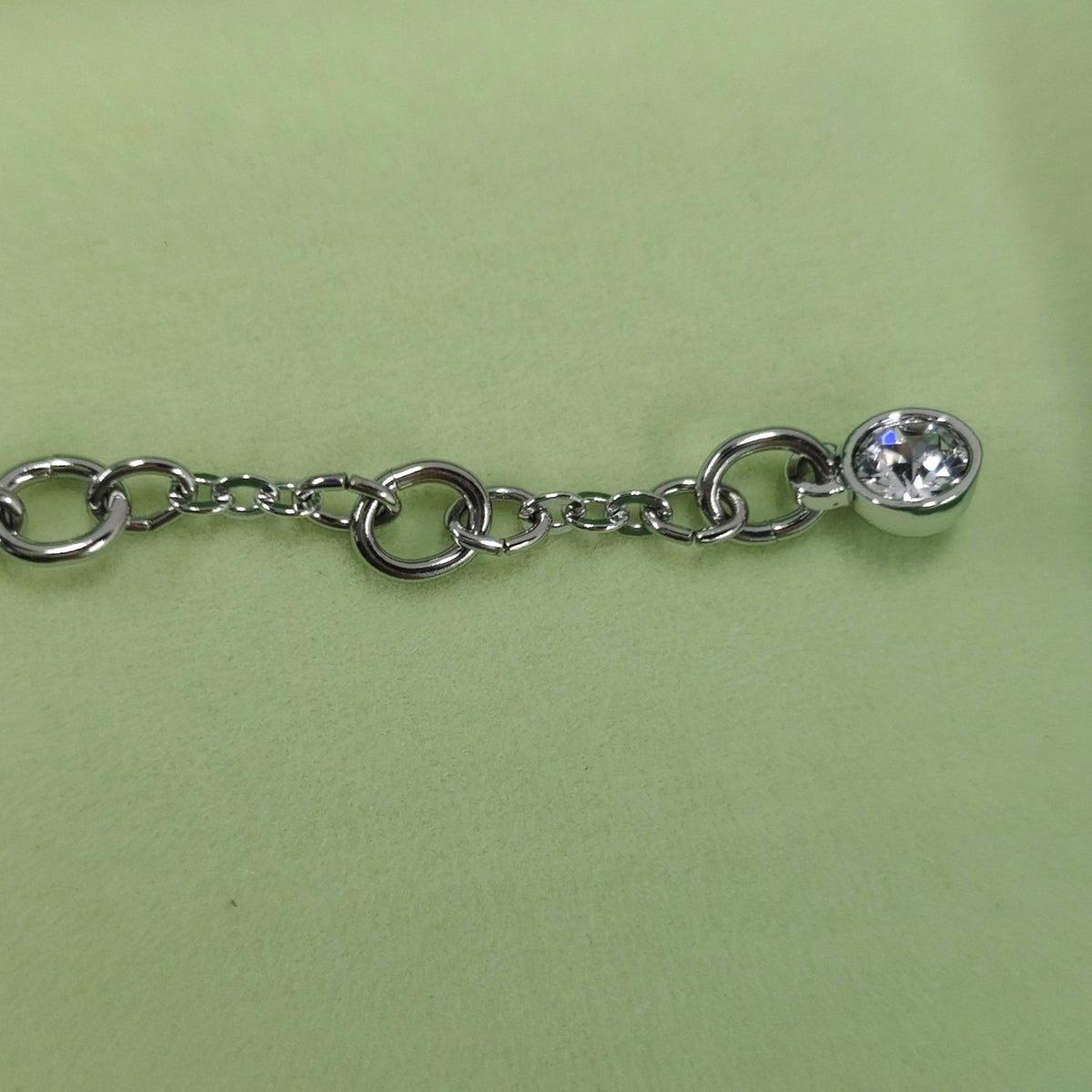 SWAROVSKI Bracelet Rank(A) Bow 5647581