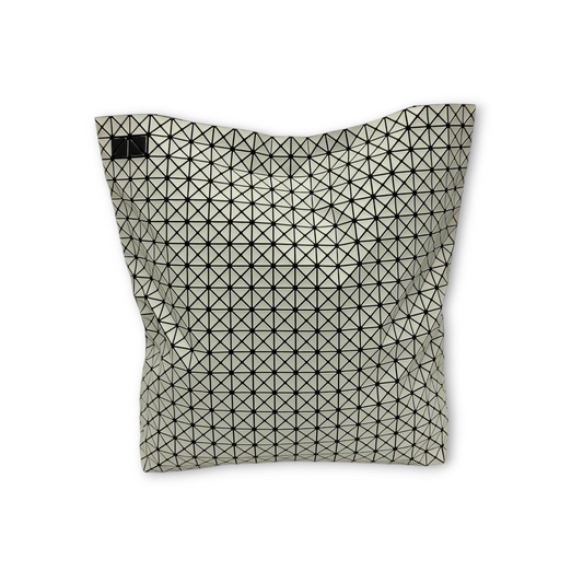 BAO BAO ISSEY MIYAKE Clutch Bag BB89-AG041 White Rank A