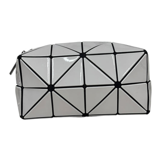 BAO BAO ISSEY MIYAKE POUCH BB06-AGG11 Light Gray