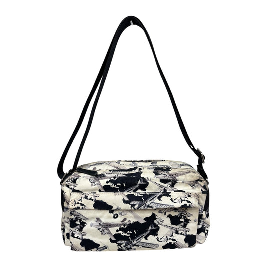 CHANEL Shoulder Bag 10542263 Black and White