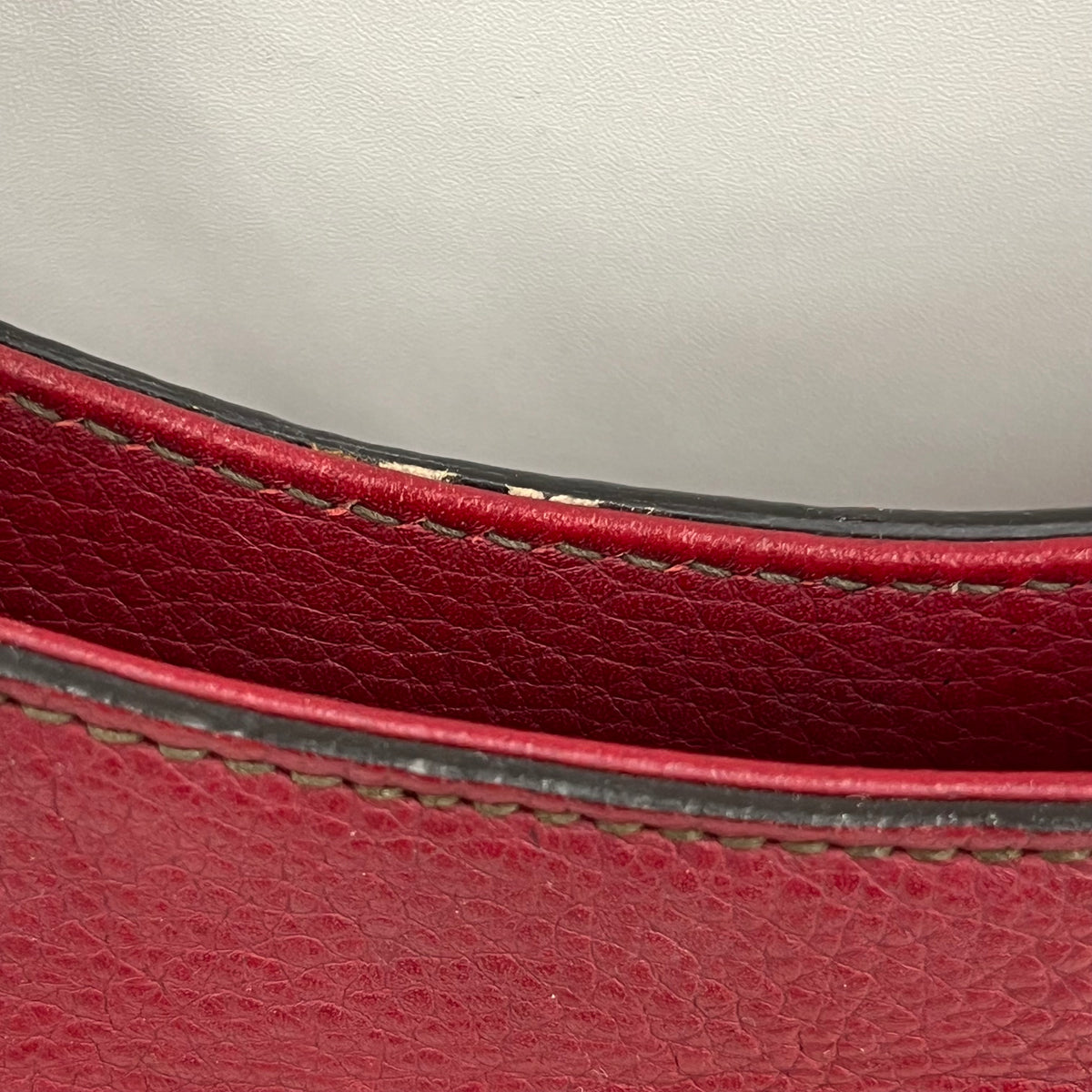 Cartier Handbag Rank (B) Burgundy Scratch