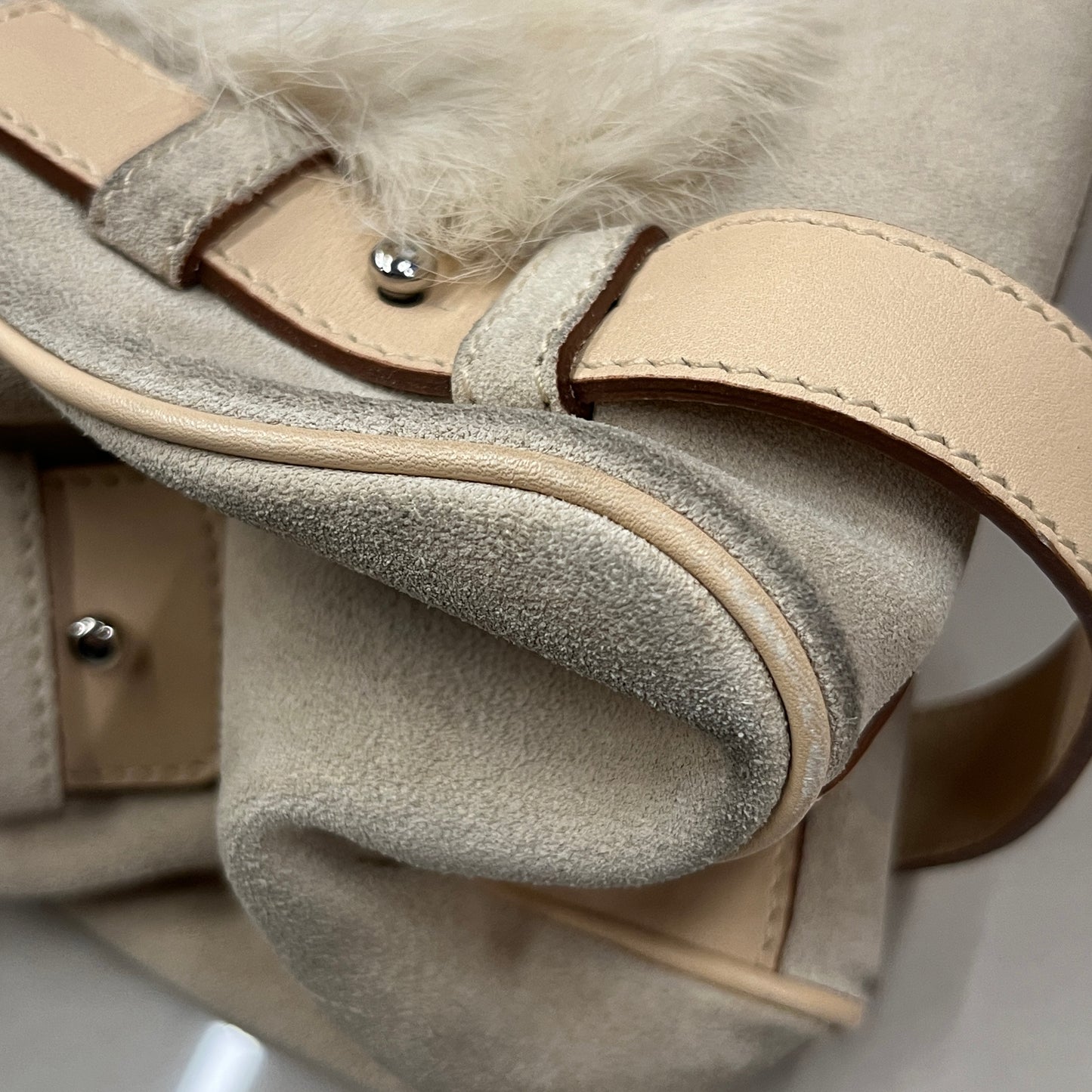 Salvatore Ferragamo Rabbit Fur Shoulder Bag DH-21 5742 Rank (B) Ivory Stain