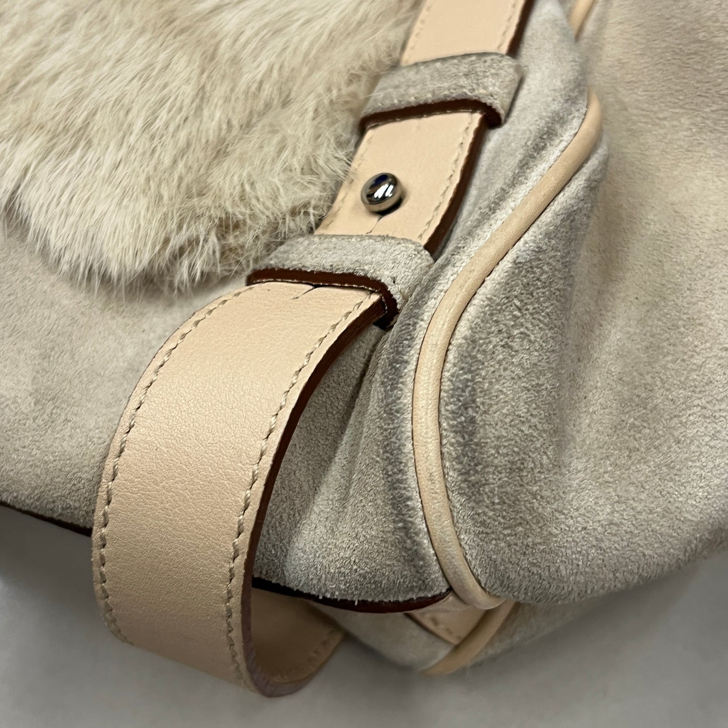 Salvatore Ferragamo Rabbit Fur Shoulder Bag DH-21 5742 Rank (B) Ivory Stain