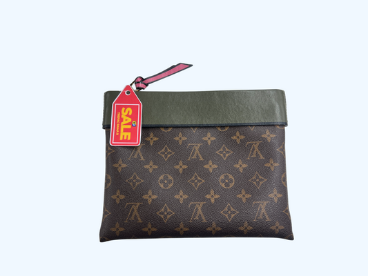 LOUIS VUITTON CLUTCH BAG M64035
