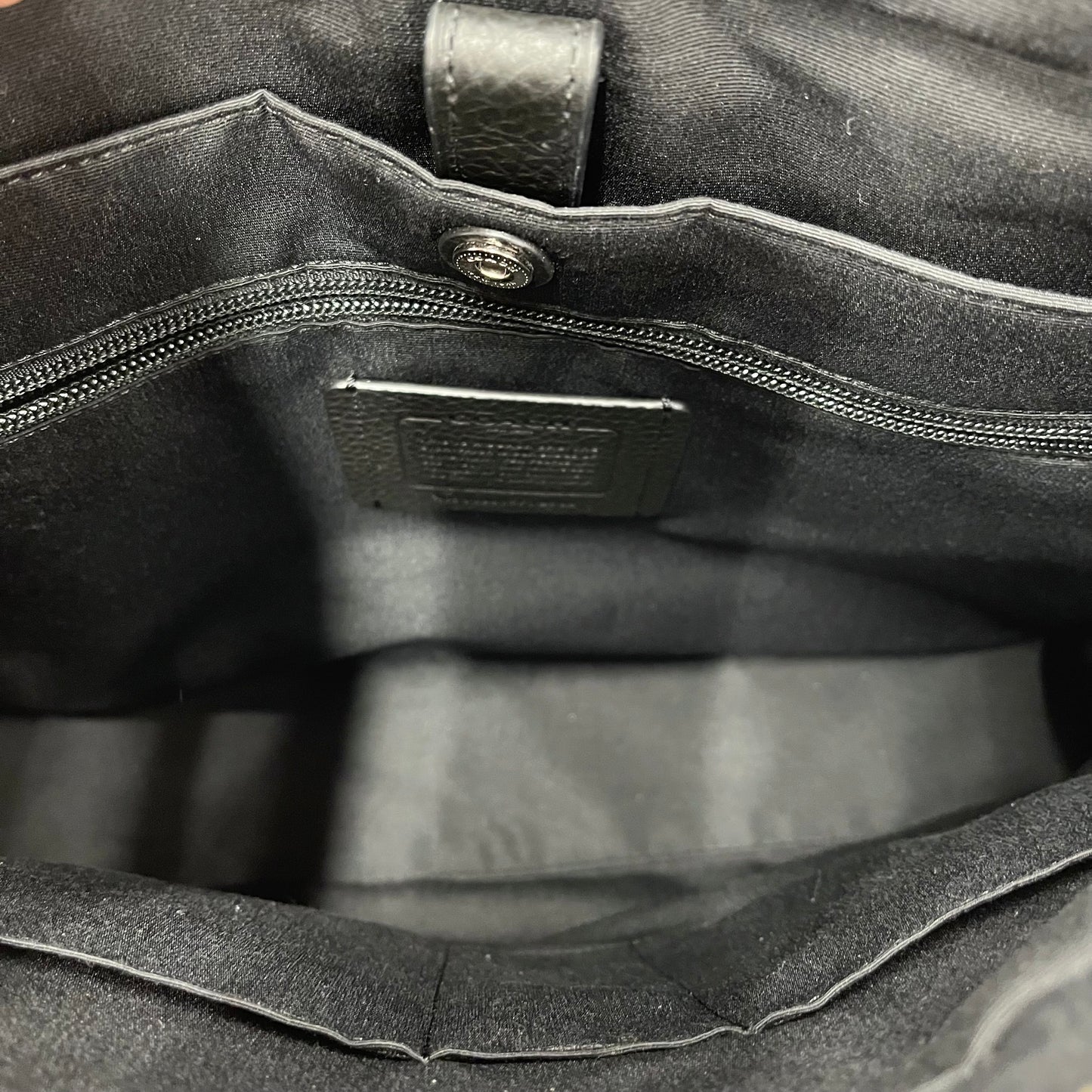 COACH Briefcase F72308 Rank(A) Black And Brugandy With Strap