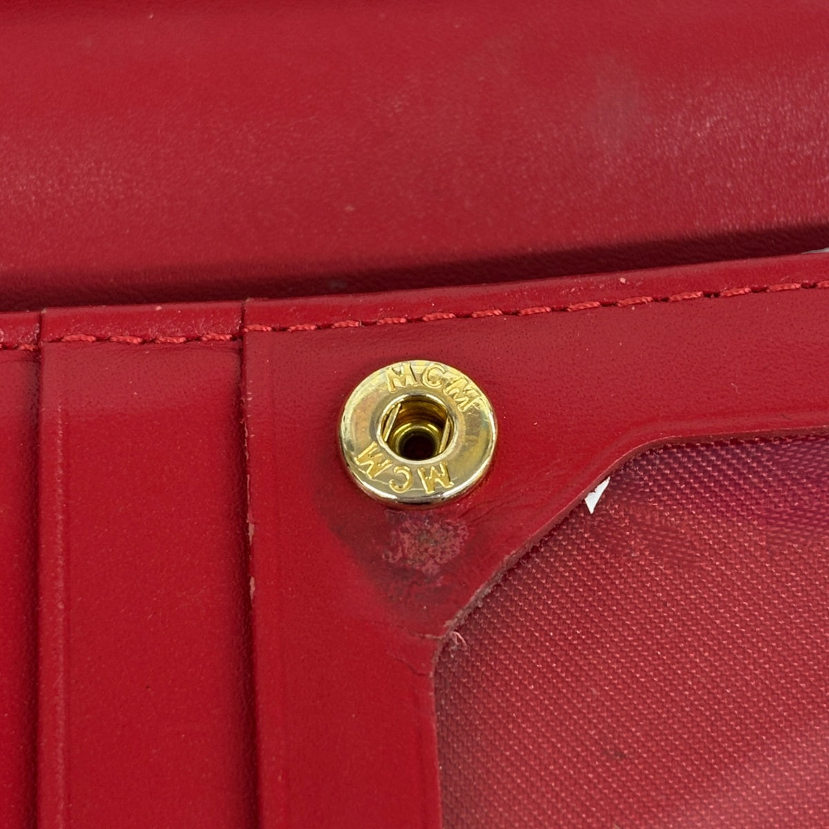 MCM LONG WALLET MYL1ALN07RE001 RED