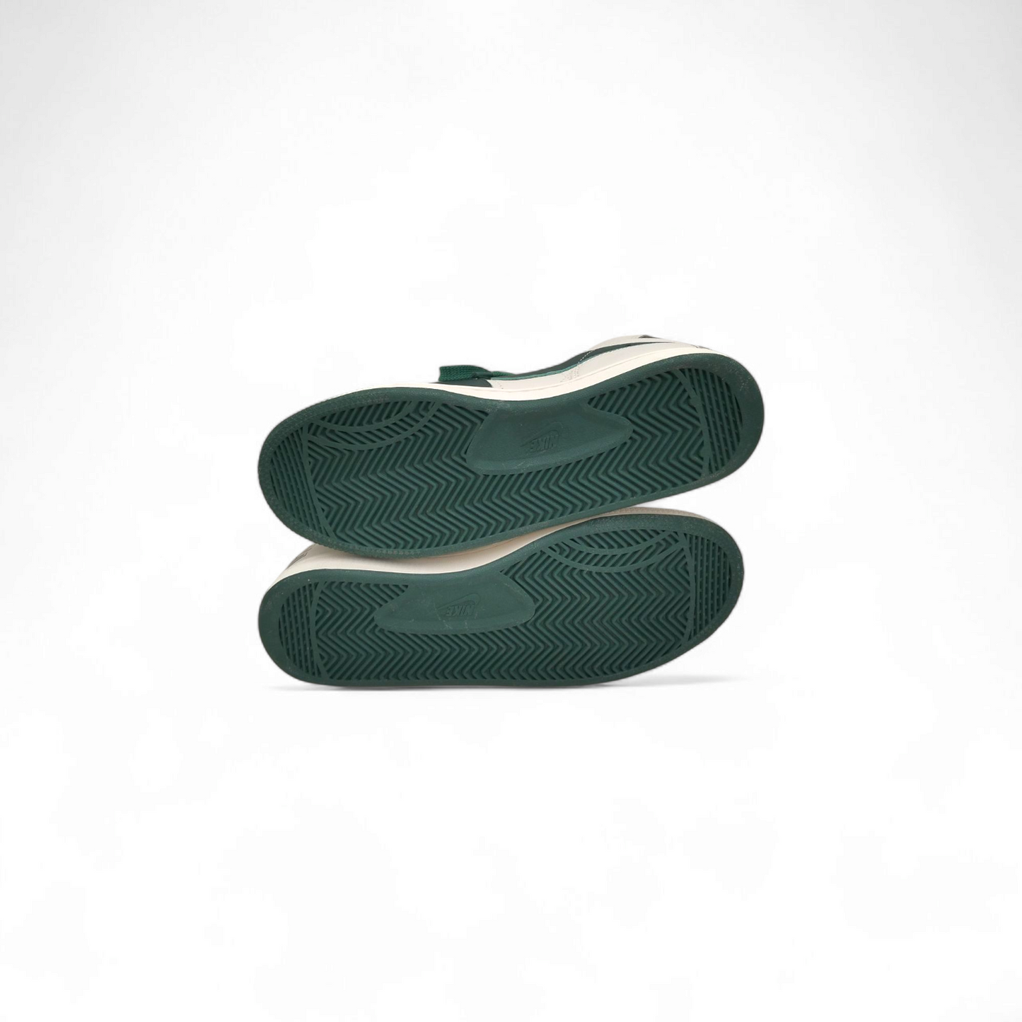 NIKE Sneaker SIZE 9.5US FD0650-100 Mens White/Green Rank B