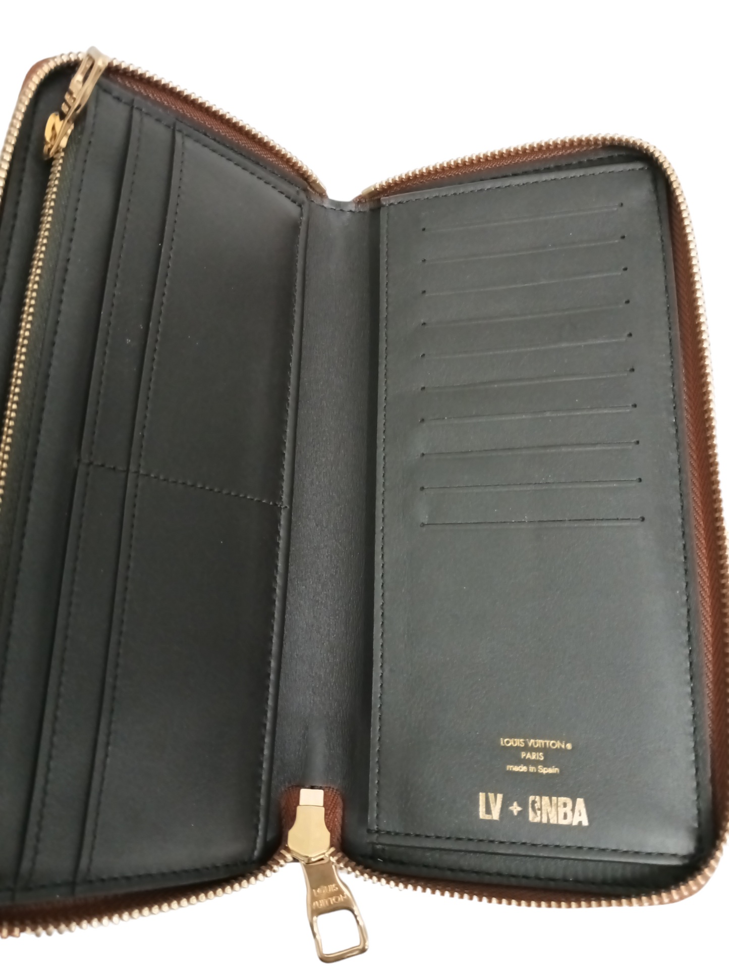 Louis Vuitton NBA Zippy Vertical Long Wallet M80548