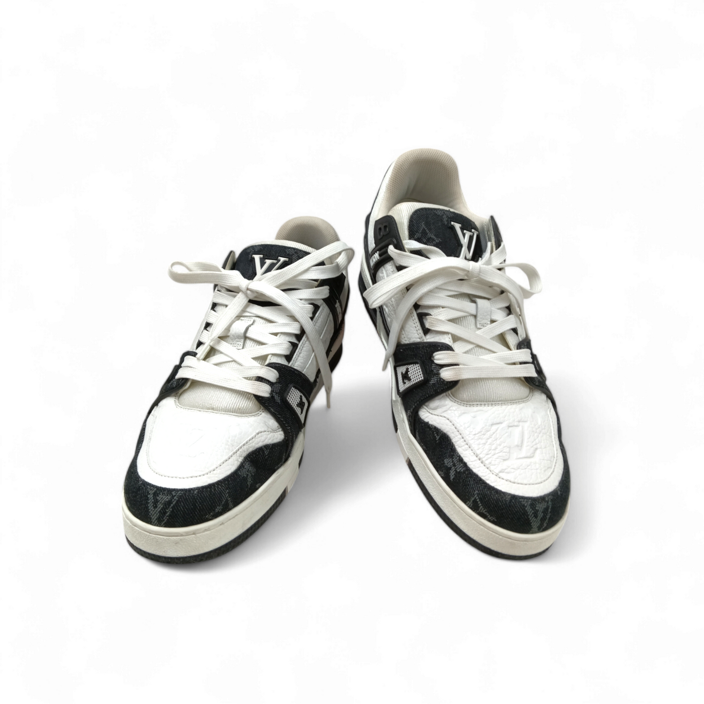 LOUIS VUTTON Sneaker Size 8.5 Mens *Stain* Black/White Rank B