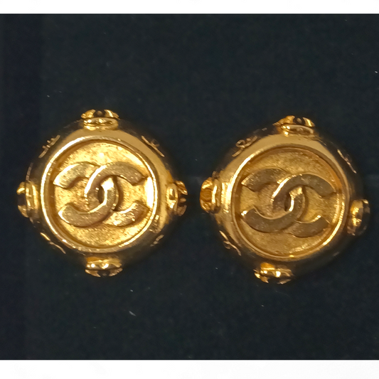 CHANEL Earring Rank B