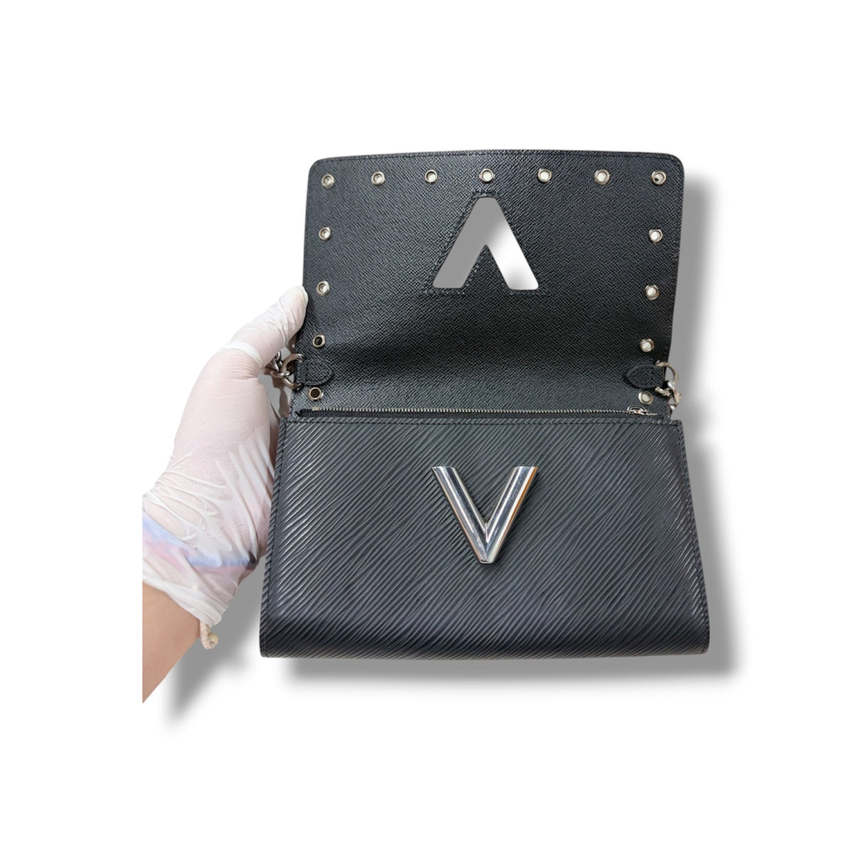 LOUIS VUITTON SHOULDER BAG EPI M62306 RANK(B) BLACK/SILVER/RED SCRATCH/DISCOLOR SP0158