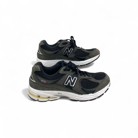 NEW BALANCE Sneakers men Size 45 ML2002RB
