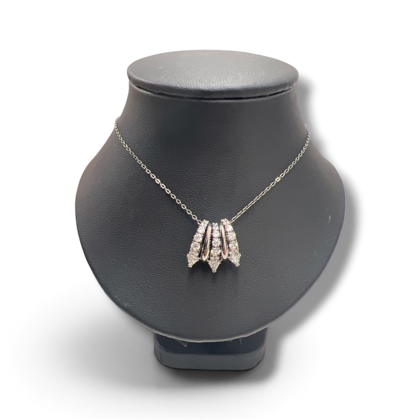 SWAROVSKI  NECKLACE  5735225 (RANK A)