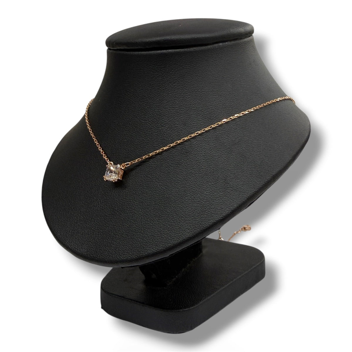SWAROVSKI NECKLACE 5701904