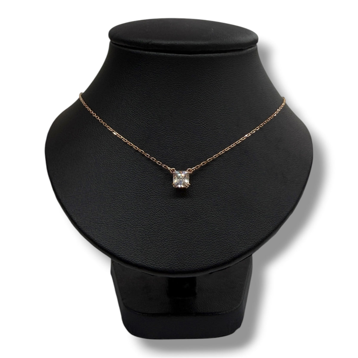 SWAROVSKI NECKLACE 5701904