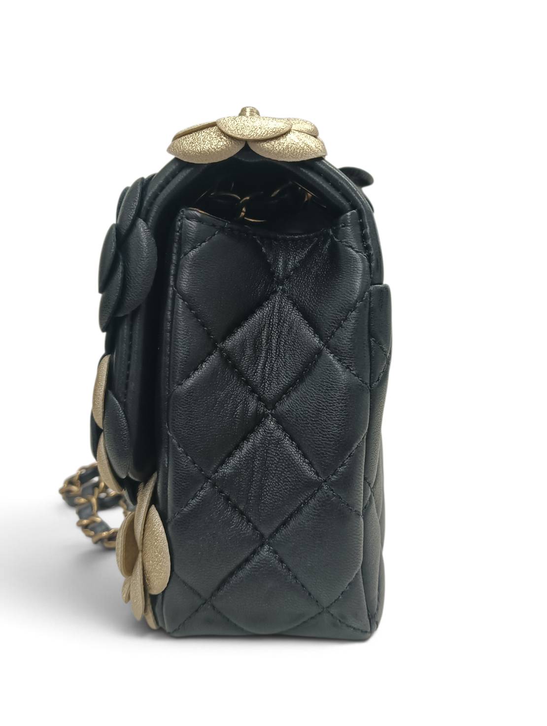 CHANEL Chain Shoulder Bag Rank(B) Black And Gold 20861839