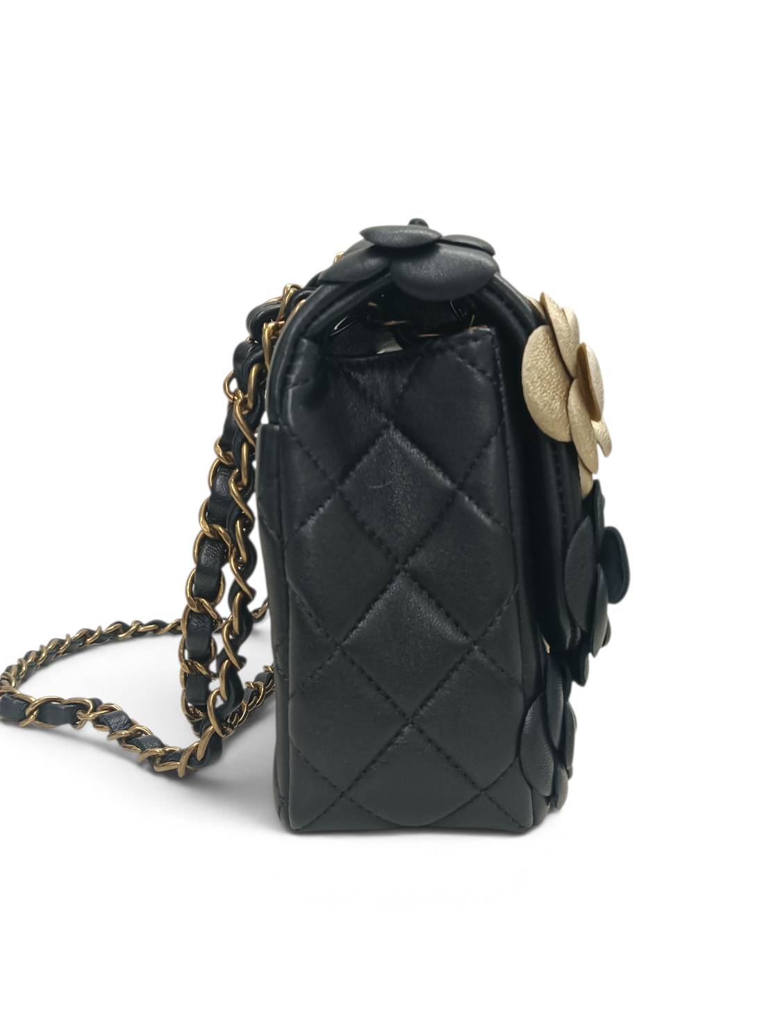 CHANEL Chain Shoulder Bag Rank(B) Black And Gold 20861839