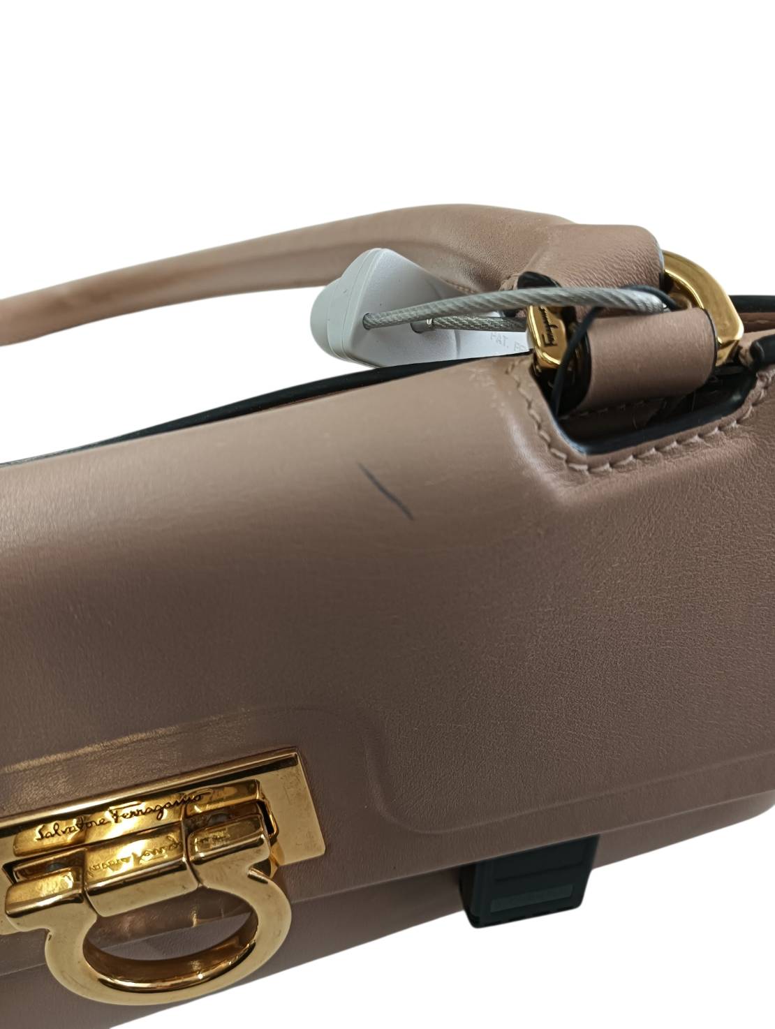 Salvatore Ferragamo Handbag AU21/1495 Rank B Damage