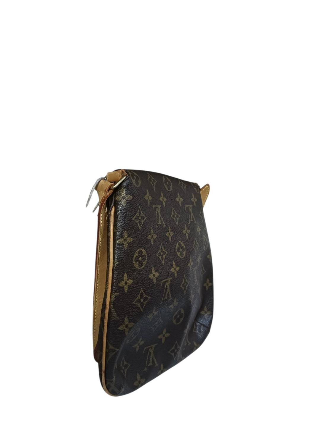 LOUIS VUITTON Shoulder Bag Monogram Rank B LW0020