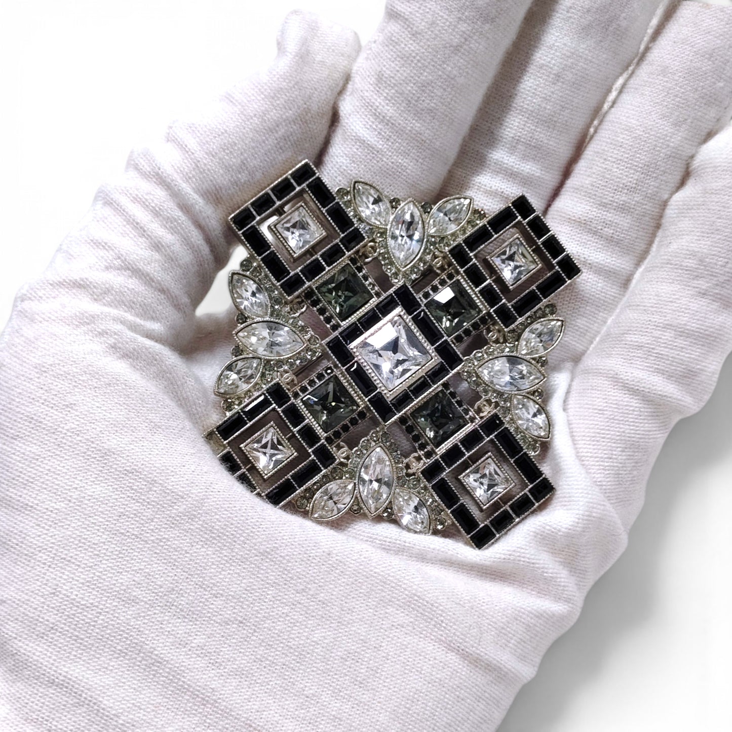 CHANEL Brooch *Without Part Rank B