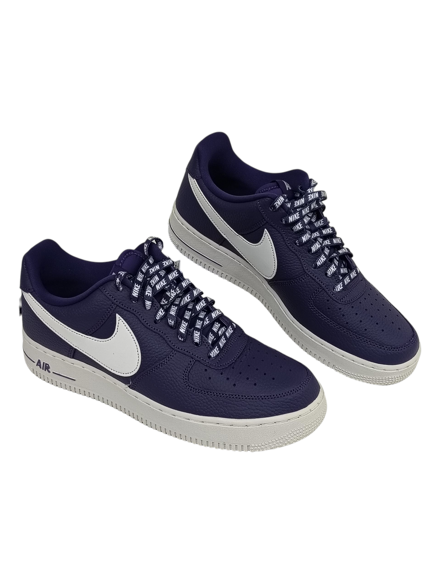 NIKE Sneaker Size 9.5US 823511-501 Mens Purple/White