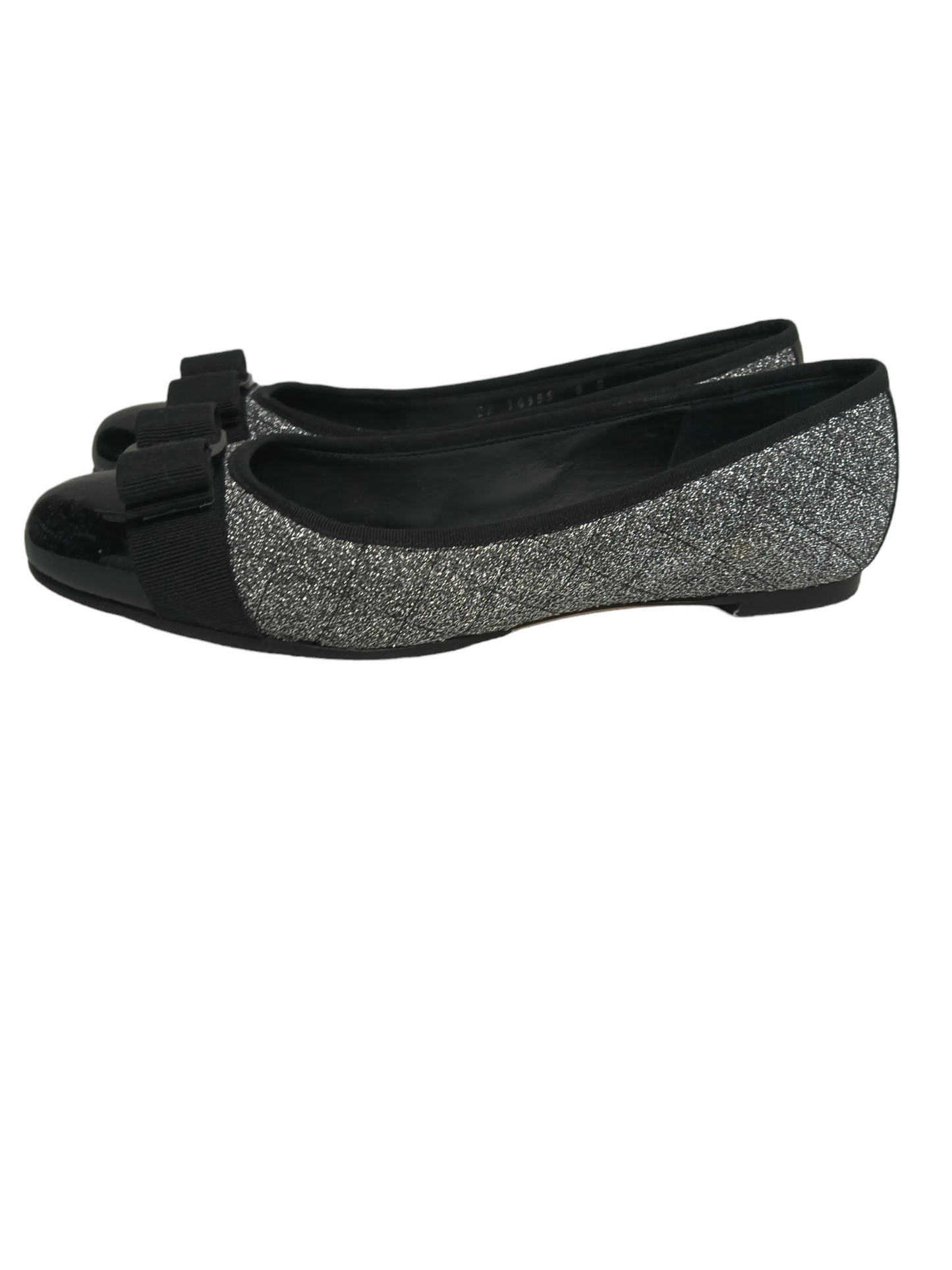 SALVATORE FERRAGAMO VARINA SIZE 39.5 BLACK/SILVER DP 14395