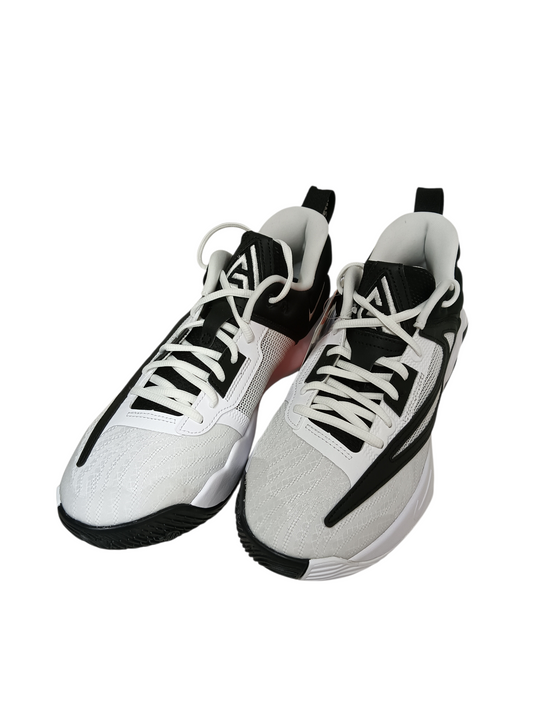 NIKE Sneaker Size 10US DZ7534-100 Mens White